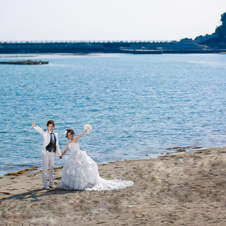 浜島大矢海岸にて新郎新婦ドレス撮影