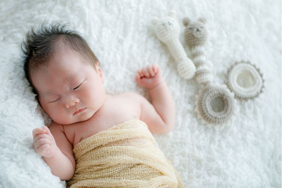 ニューボーン　赤ちゃん