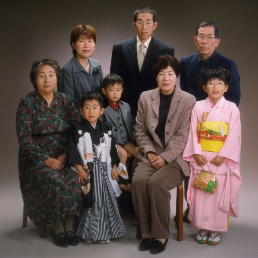 家族写真8人写し子供七五三